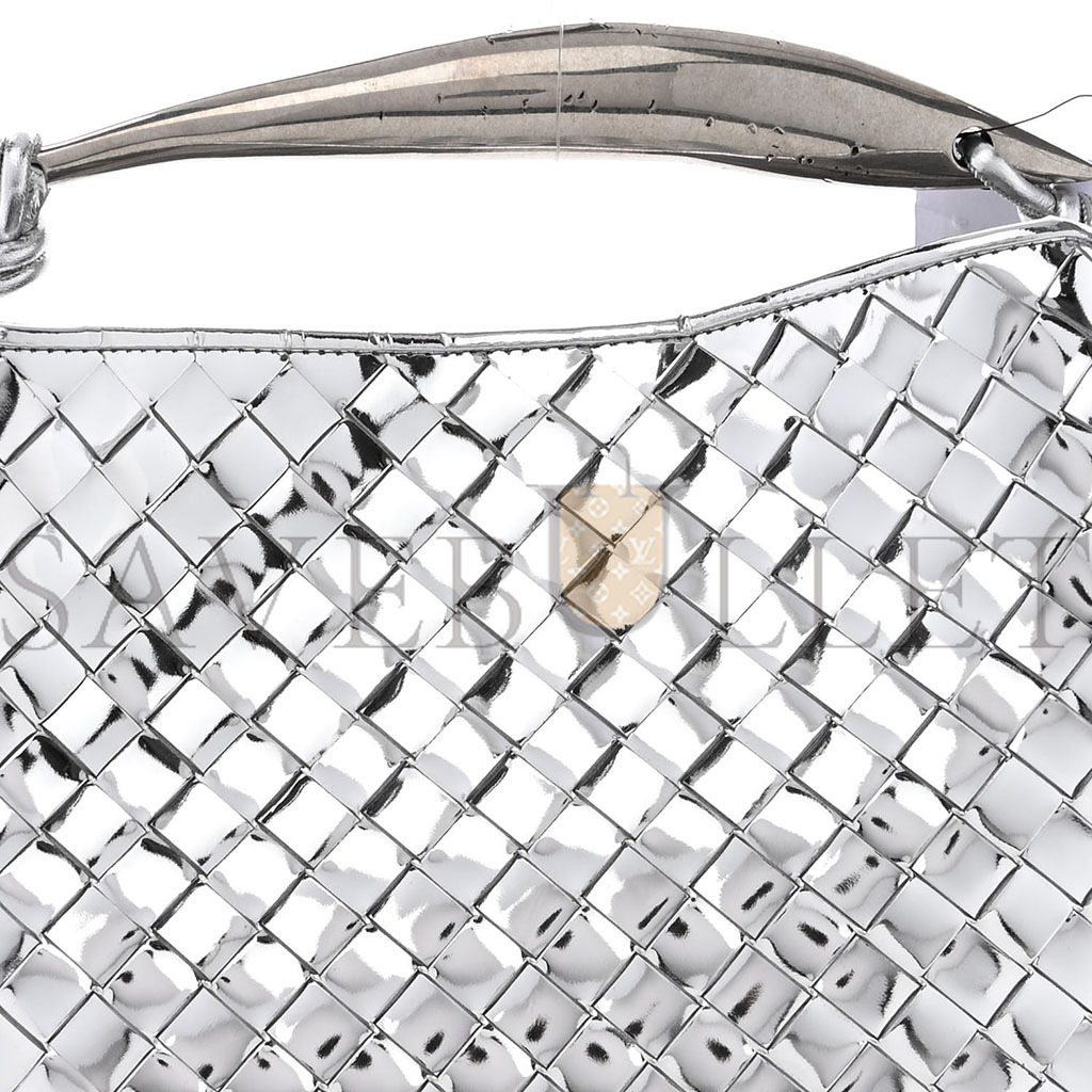 bo*te*ga Ve*ne*ta mirror laminated nappa intrecciato sardine bag silver (33*24*3cm)